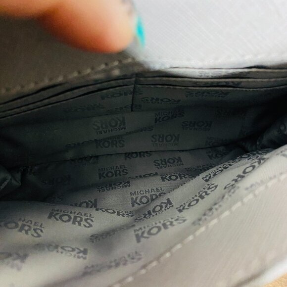 Michael Kors Jet Set Gray Saffiano Leather Tote Double Handle Traveler Bag - Picture 14 of 14